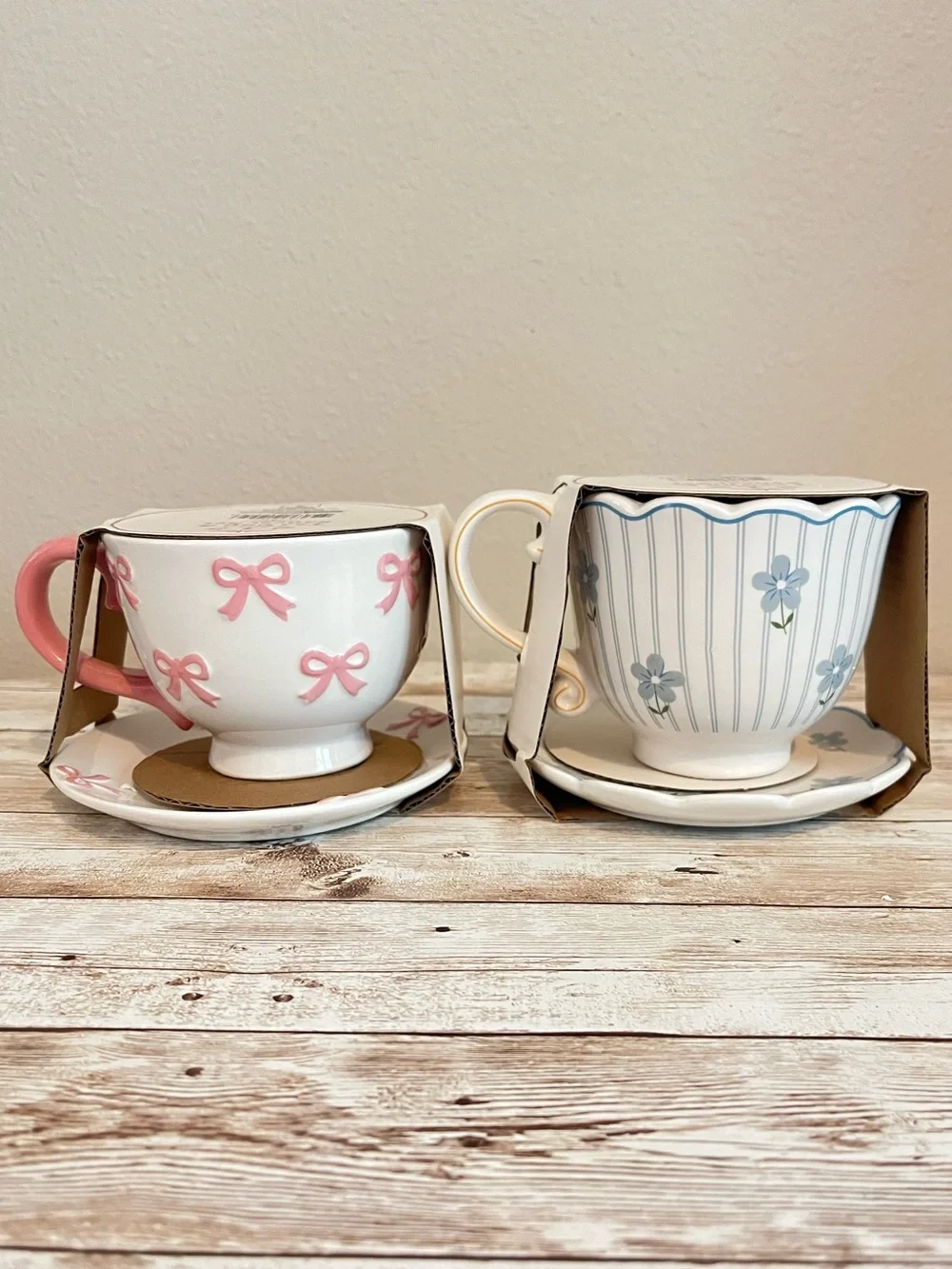 Target Bullseye Playground Pink Bow and Blue Flower Teacups🌸